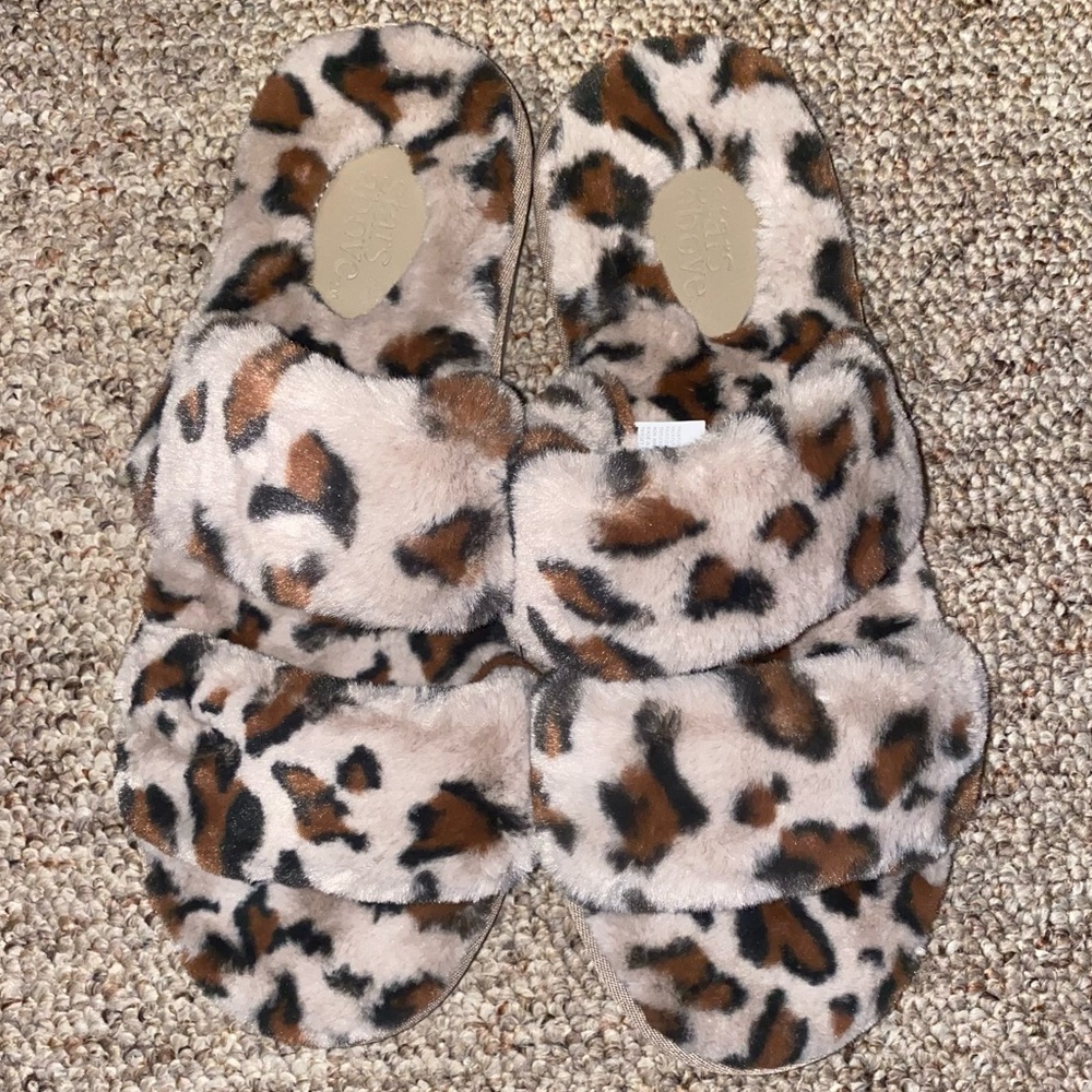 Stars‎ Above Womens Animal Print Slippers